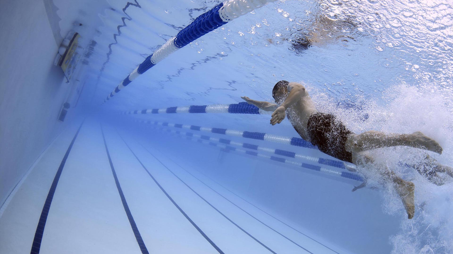 有效的泳池過(guò)濾器具備什么條件