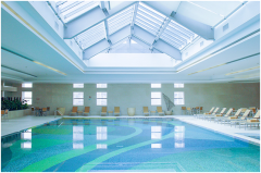 室內(nèi)恒溫泳池中的水溫多少度適合？