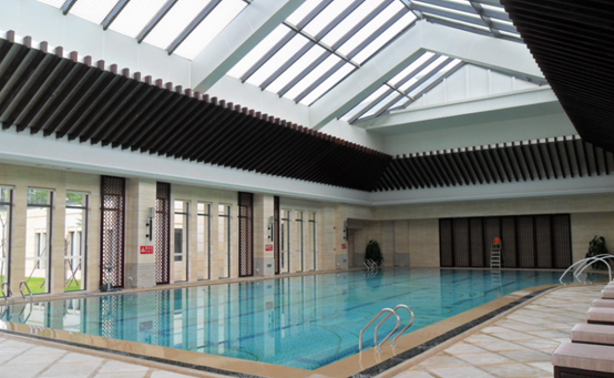 室內(nèi)游泳館如何通風換氣？