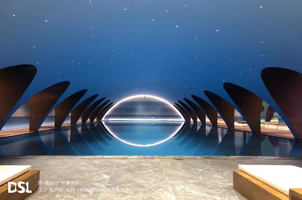 溫泉度假酒，露天泳池