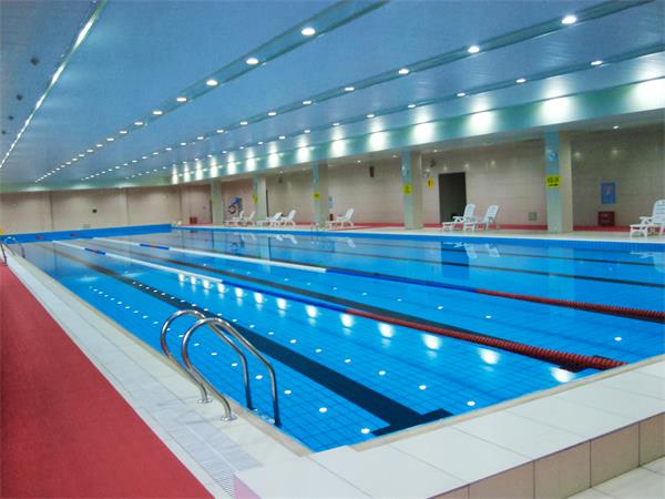 室內(nèi)游泳館水溫及場館濕度怎么控制好？