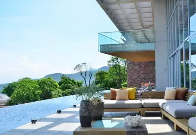 建高層游泳池，為什么都在選擇拼裝式鋼結(jié)構(gòu)游泳池？