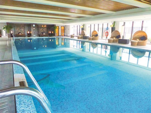 室內(nèi)游泳池恒溫恒濕技術(shù)有哪些好處？