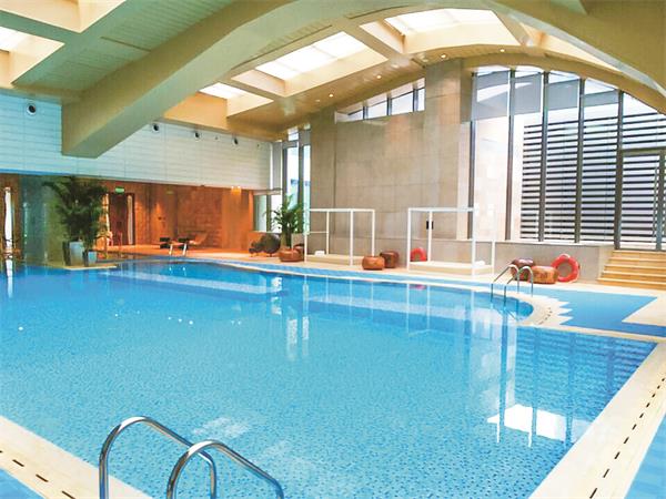 游泳池怎么建設(shè)？游泳池建設(shè)成本？戴思樂(lè)為您解答