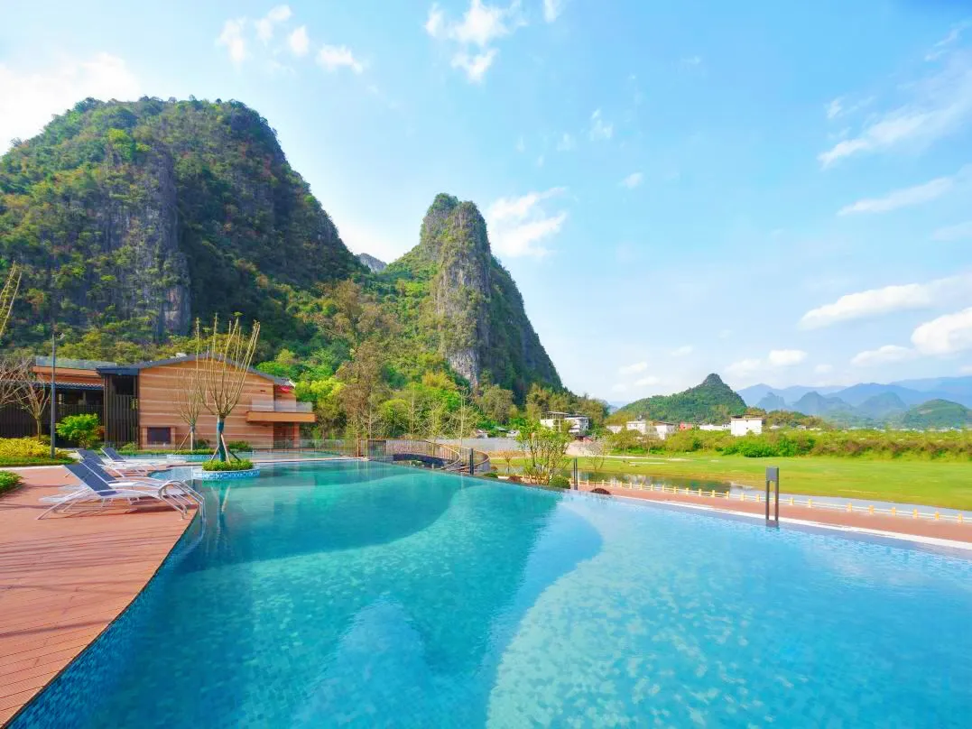 游泳池設(shè)備廠家哪家好？一站式解決你的泳池建造難題！