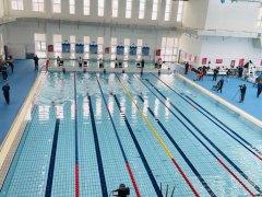 恒溫別墅游泳池有必要裝嗎？全年暢泳的設(shè)計(jì)與運(yùn)營成本解析！